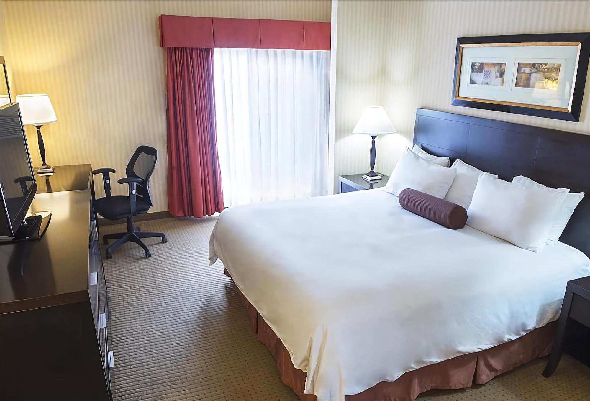 Baymont By Wyndham Monterey Park Hotel Exterior photo