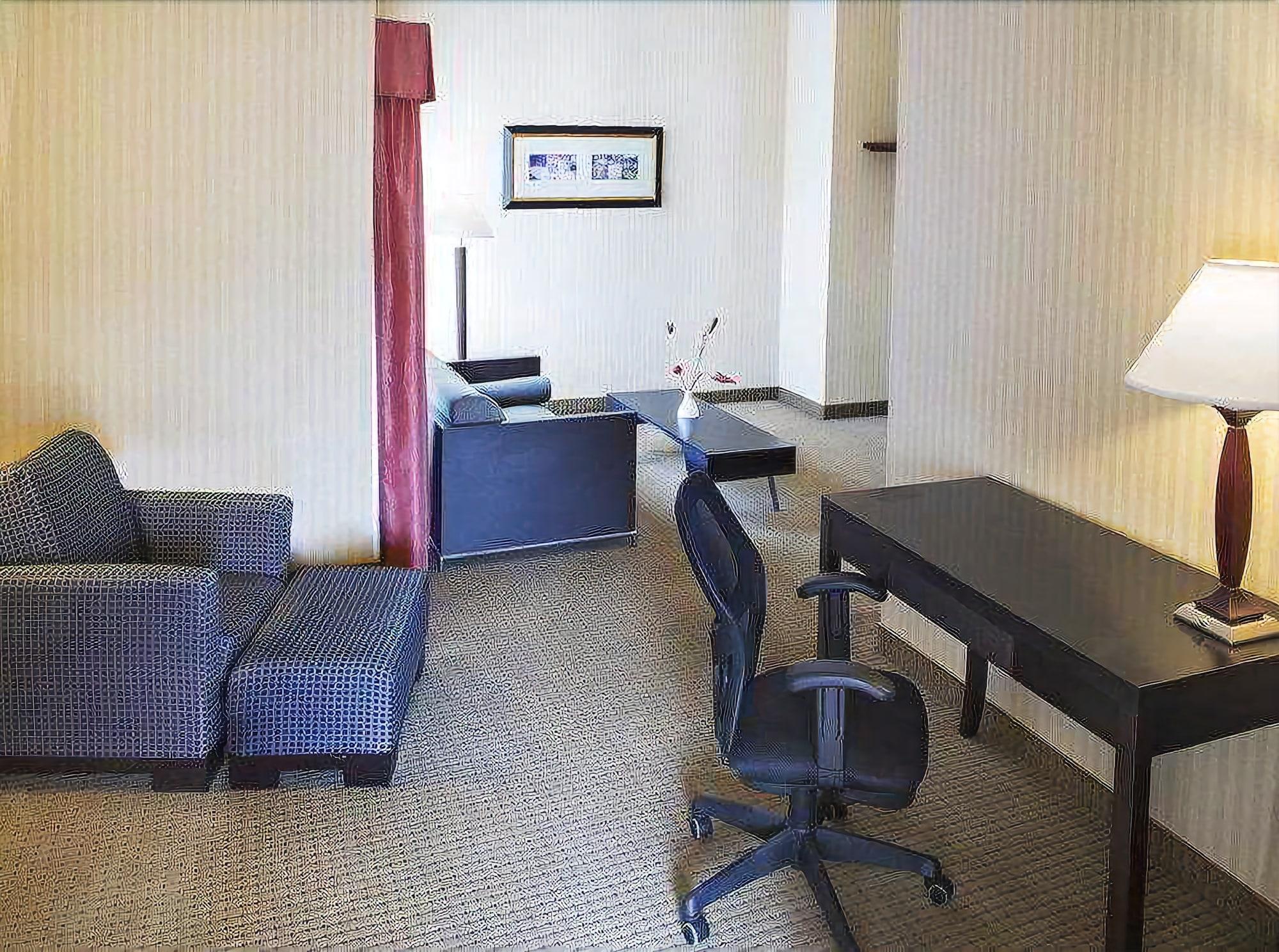 Baymont By Wyndham Monterey Park Hotel Exterior photo